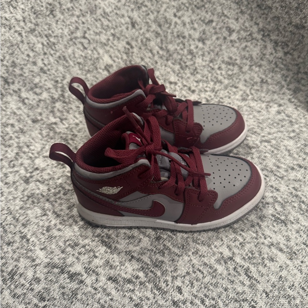 Jordan 1 Retro Cherrywood and Gray Sneakers